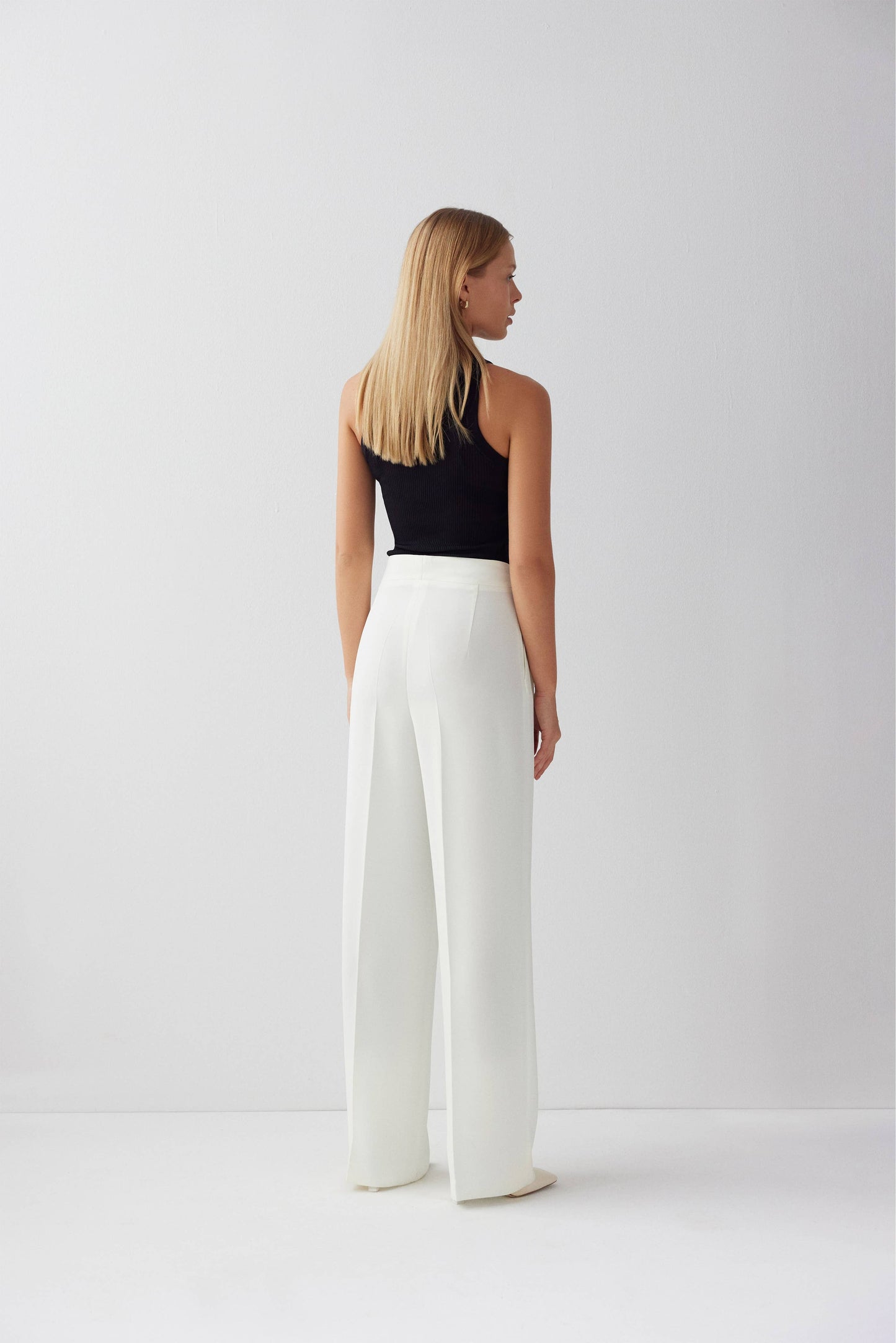 Essential High-Waisted Trousers